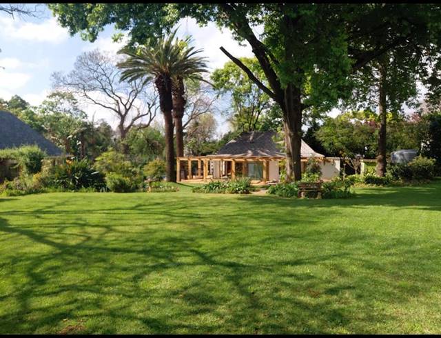 6 BEDROOM HOUSE FOR SALE IN ILLOVO